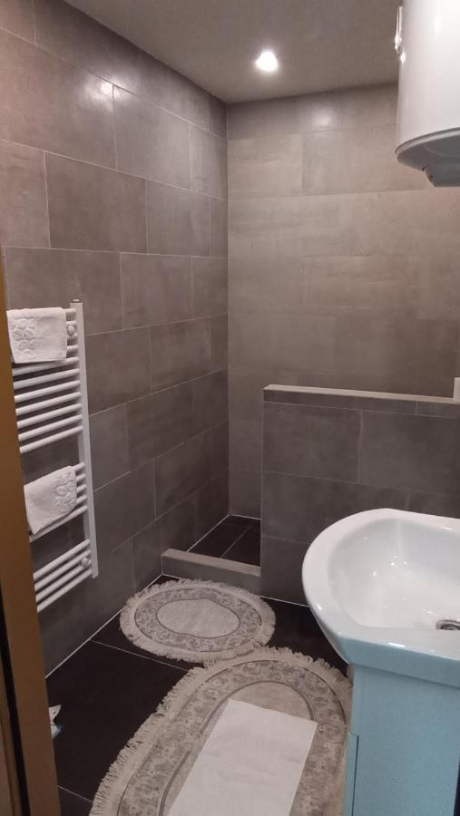 Appartement Elita Prenociste à Bihać Extérieur photo